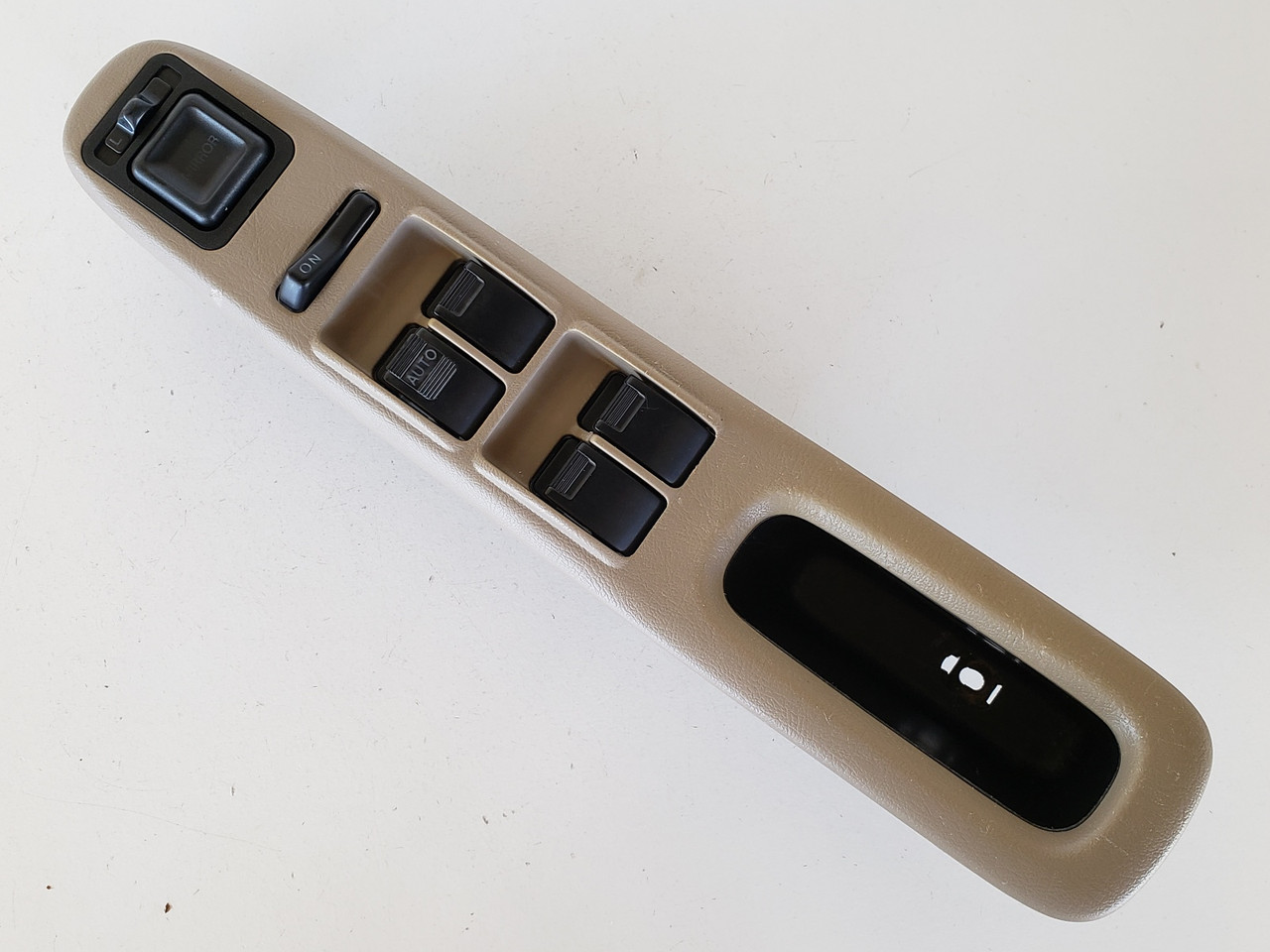 98-02 Accord Sedan 35750-S84-A01 Drivers Side Left Master Window Switch OEM 98-02 Accord Sedan 35750-S84-A01 Drivers Side Left Master Window Switch OEM