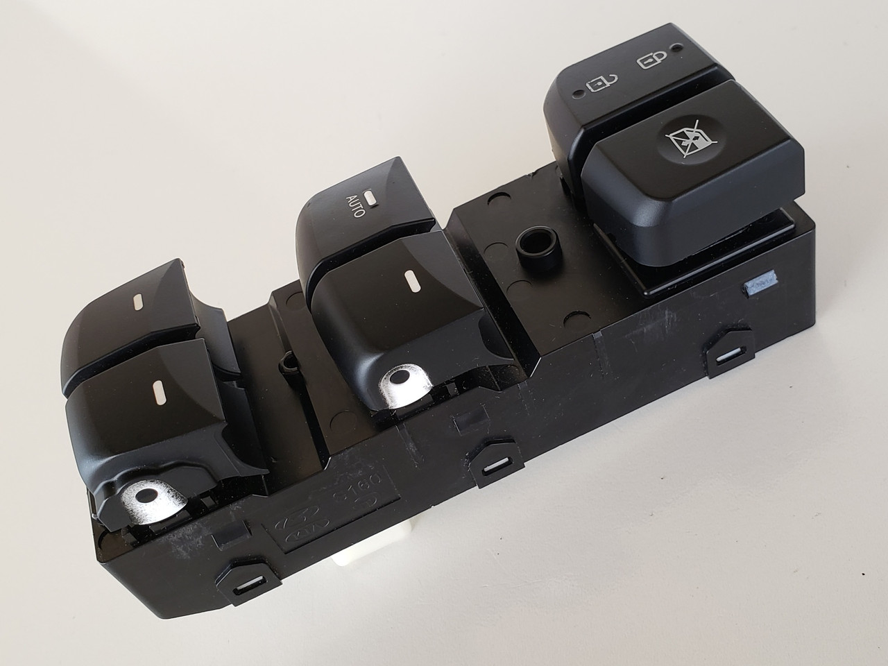 14-16 Hyundai Elantra Drivers Side Left Master Window Switch OEM 14-16 Hyundai Elantra Drivers Side Left Master Window Switch OEM