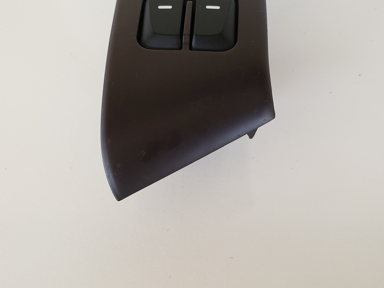 10-15 Hyundai Tucson 93571-2S050 Drivers Side Left Master Window Switch OEM 10-15 Hyundai Tucson 93571-2S050 Drivers Side Left Master Window Switch OEM