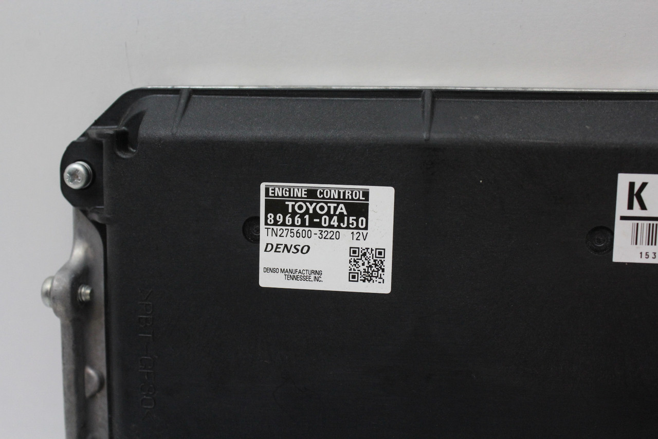 2015 15 Toyota Tacoma 89661-04J50 Computer Engine Control ECU ECM EBX Module