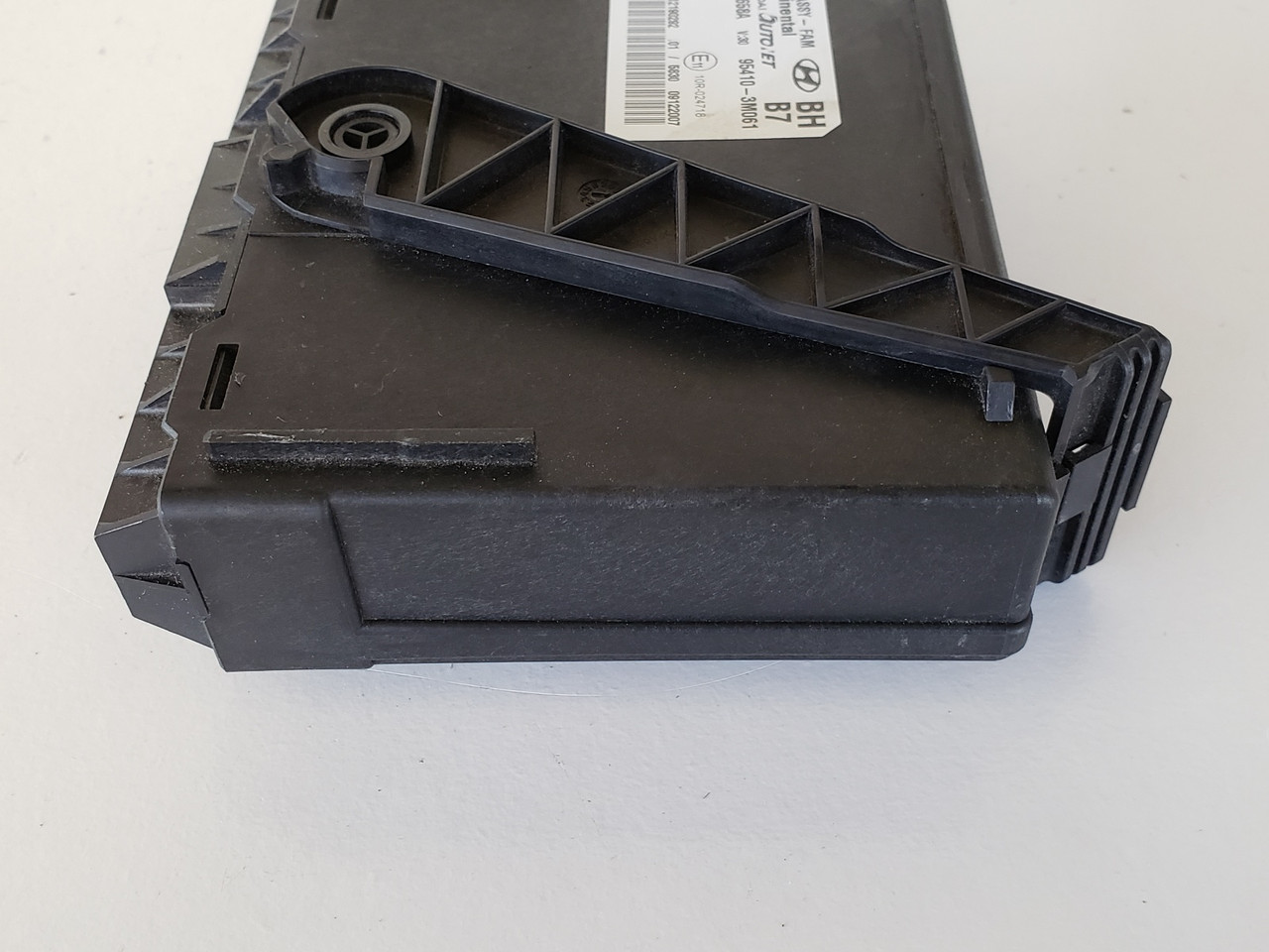 2010-2011 2010-2011 Hyundai Genesis 95410-3M061 BCM BCU Body Control Unit Module