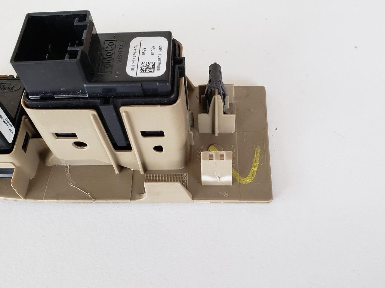 09-14 Ford F-150 F150 9L3T-14529-ACW Right Front Passenger Window Switch OEM 09-14 Ford F-150 F150 9L3T-14529-ACW Right Front Passenger Window Switch OEM