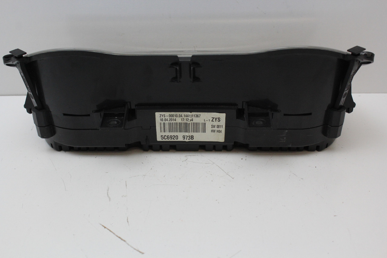 2014 14 Volkswagen Jetta 5C6920973B Speedometer Instrument Cluster Gauges 69K