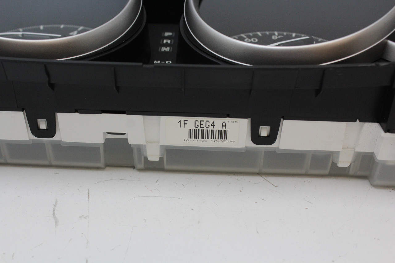 11 12 13 Mazdas 6 1FGE4A Speedometer Head Instrument Cluster Gauges 145K