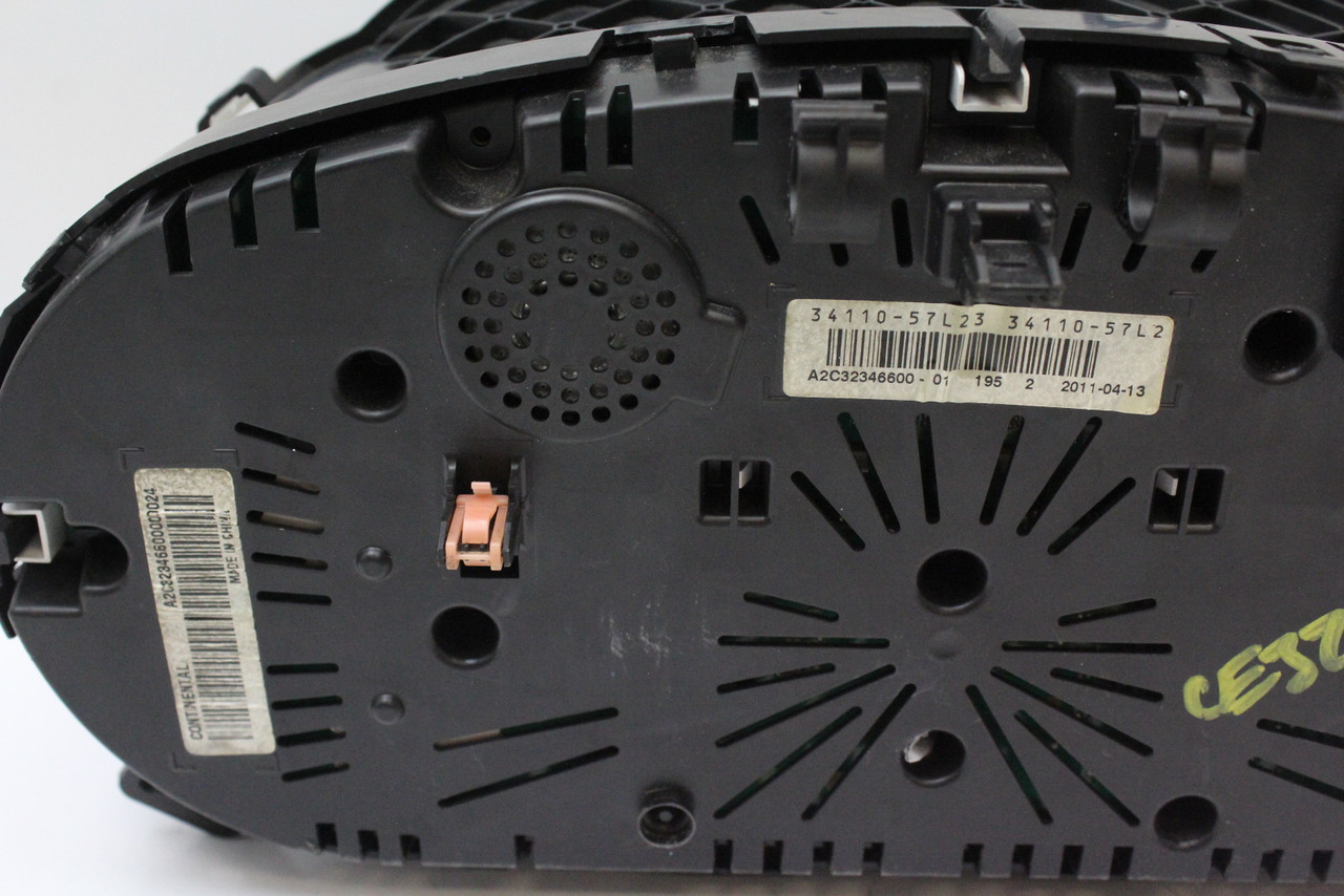 10-13 Hyundai Kizashi 34110-57L23 Speedometer Instrument Cluster Gauges 134K