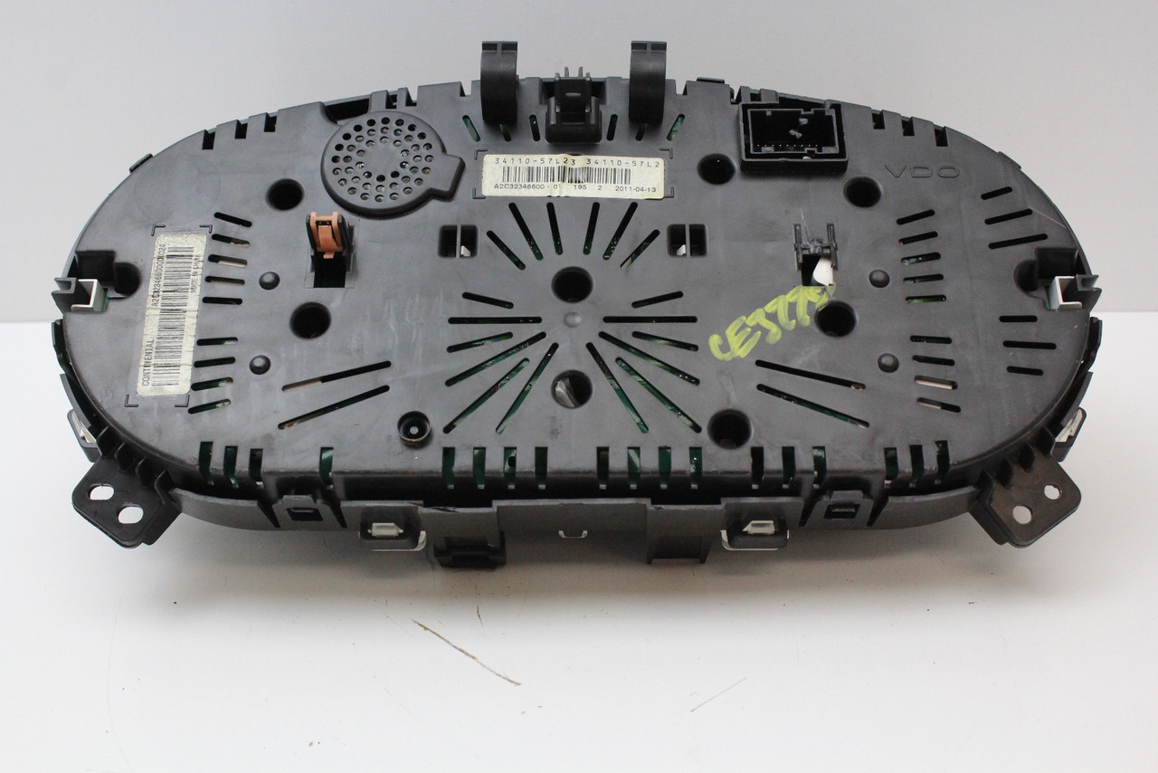 10-13 Hyundai Kizashi 34110-57L23 Speedometer Instrument Cluster Gauges 134K