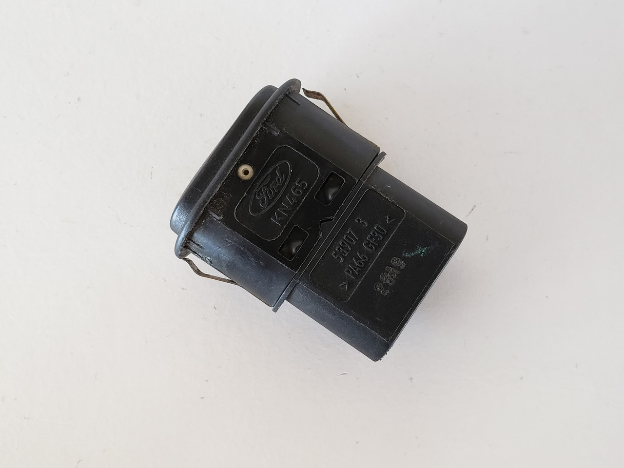 99-02 Mercury Cougar 98BG14529CD Right Front Passenger Power Window Switch OEM