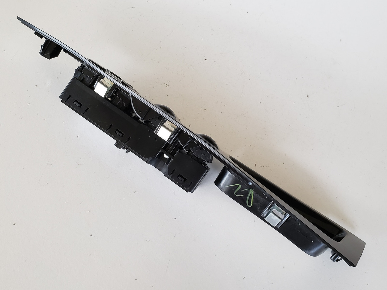 13-14 Ford Fusion DG9T-14540-ABW Drivers Side Left Master Window Switch OEM 13-14 Ford Fusion DG9T-14540-ABW Drivers Side Left Master Window Switch OEM