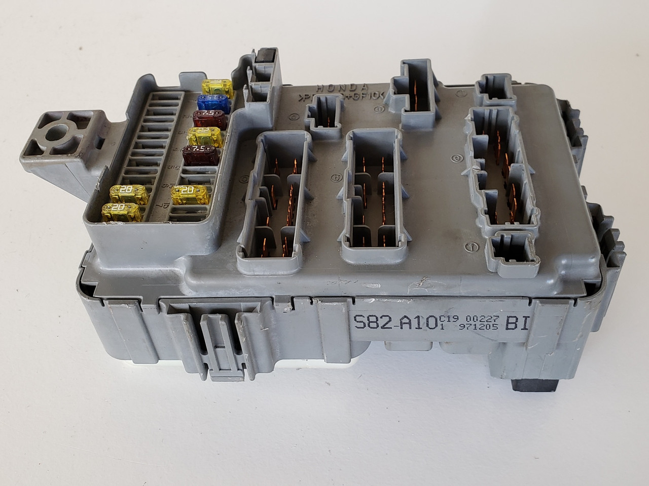 1998 Honda Accord 38850-S82-A10 Multiplex Fusebox Fuse Box Relay Unit Module