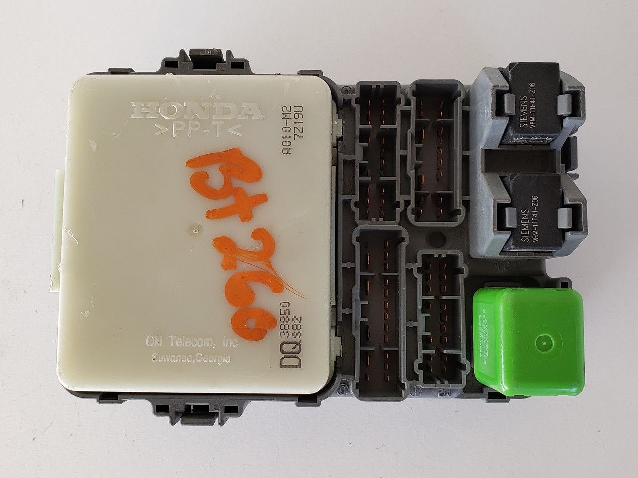 1998 Honda Accord 38850-S82-A10 Multiplex Fusebox Fuse Box Relay Unit Module
