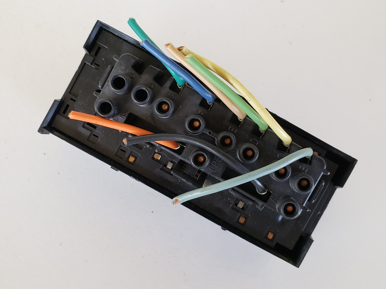 91-96 Buick Park Avenue 25554277 Drivers Side Left Seat Adjuster Switch OEM 91-96 Buick Park Avenue 25554277 Drivers Side Left Seat Adjuster Switch OEM