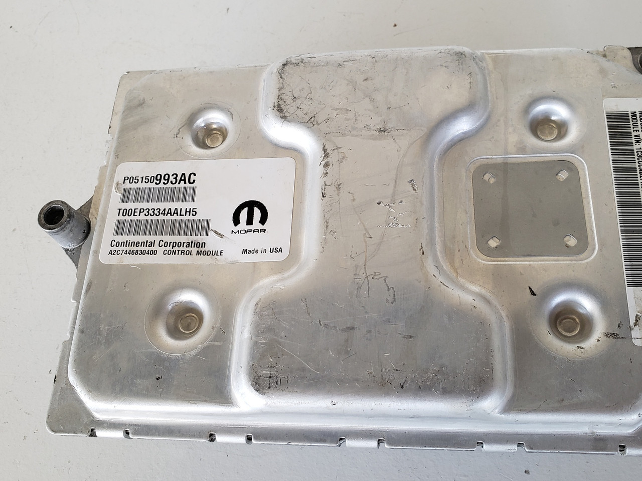 2015 Chrysler 200 P68102888AE Computer Brain Engine Control ECU ECM EBX Module