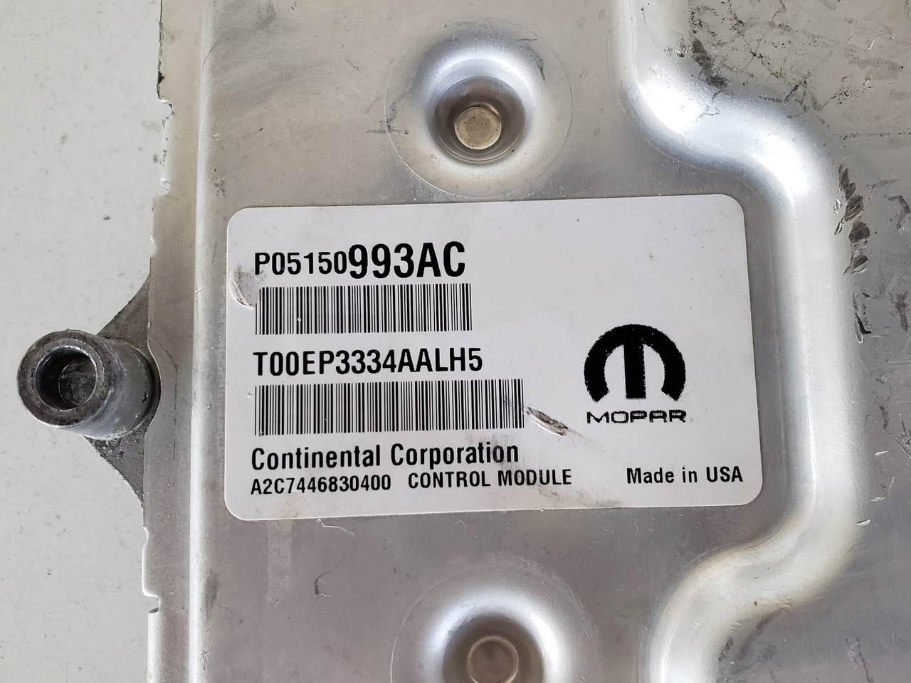 2015 Chrysler 200 P68102888AE Computer Brain Engine Control ECU ECM EBX Module