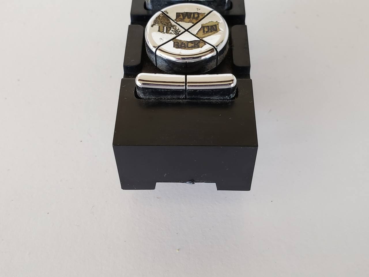 92-96 Buick LeSabre 25554277 Drivers Side Left Seat Adjuster Switch OEM 92-96 Buick LeSabre 25554277 Drivers Side Left Seat Adjuster Switch OEM