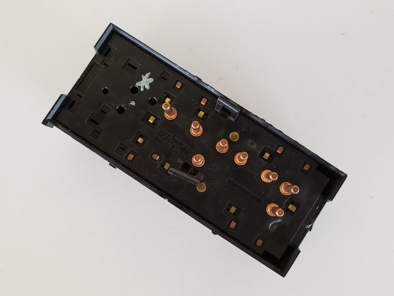 92-96 Buick LeSabre 25554277 Drivers Side Left Seat Adjuster Switch OEM 92-96 Buick LeSabre 25554277 Drivers Side Left Seat Adjuster Switch OEM