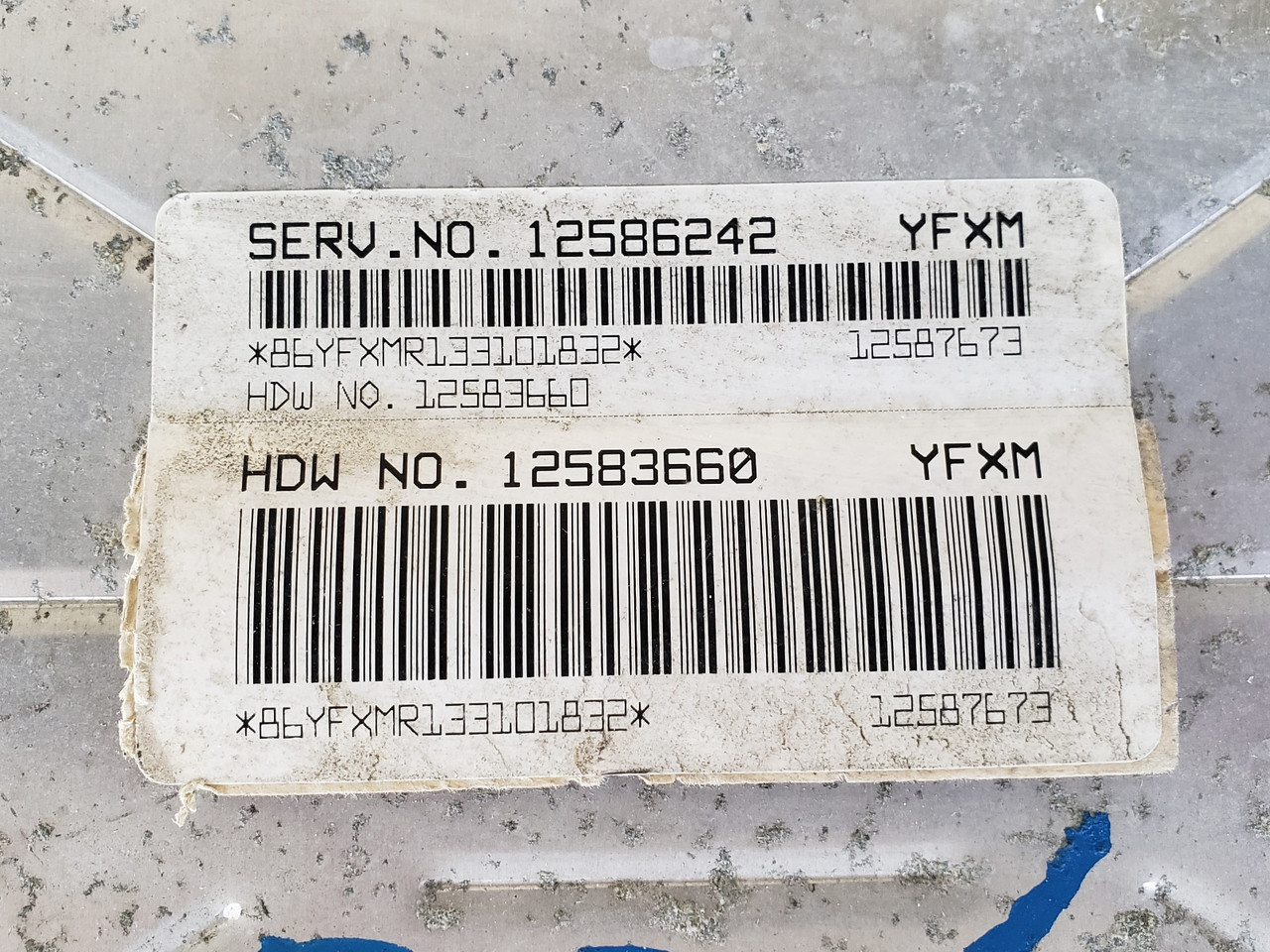 2004 Cadillac Escalade 12586242 Computer Brain Engine Control ECU ECM EBX Module