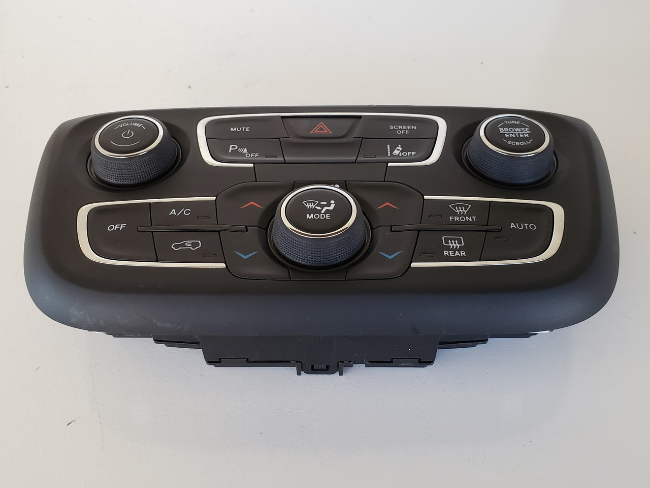 17-18 Compass 5VA60DX9AD Audio Climate Control Panel Temperature Unit A/C Heater 17-18 Compass 5VA60DX9AD Audio Climate Control Panel Temperature Unit A/C Heater