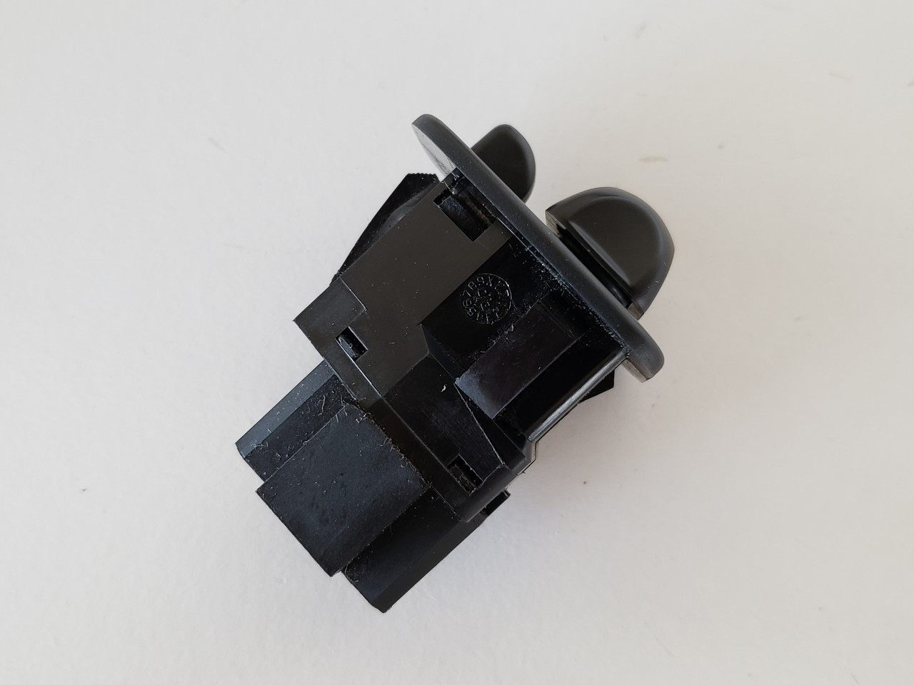 01-03 Ford Windstar 3C3T-17B676-AAW Drivers Side Left Mirror Switch OEM
