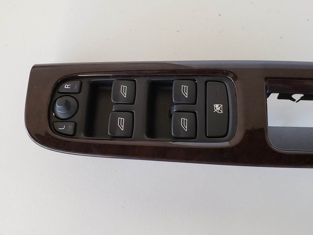 07 Volvo S40 30746183 Drivers Side Left Master Window Switch OEM