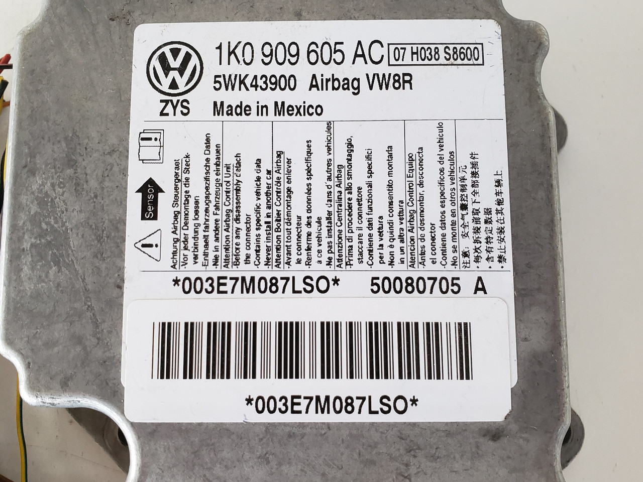2008-2009 VW Rabbit 1K0 909 605 AC SRS Safety Restraint