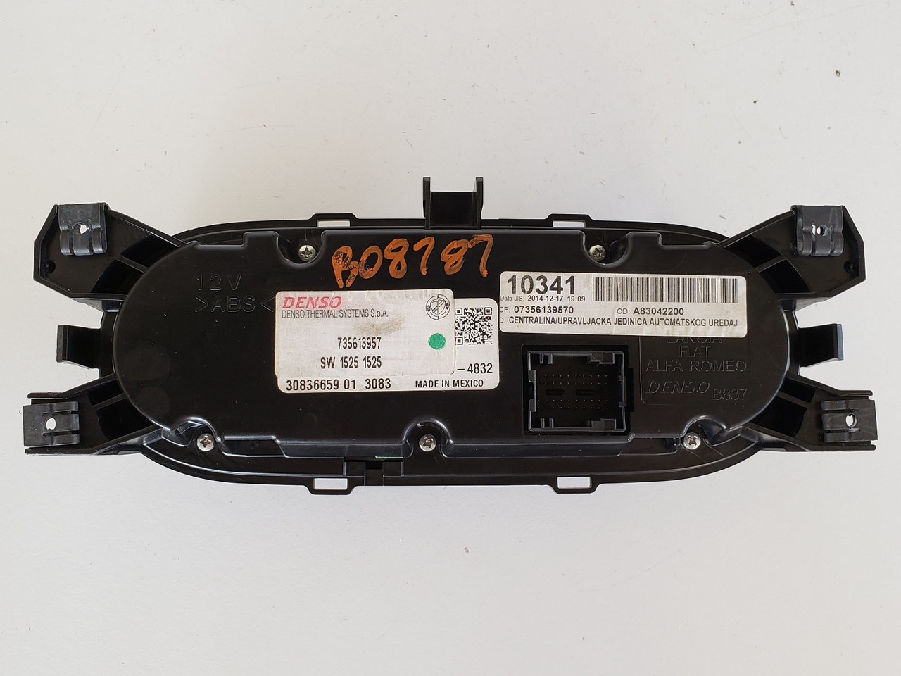 14-17 Fiat 500 735613957 Climate Control Panel Temperature Unit A/C Heater 14-17 Fiat 500 735613957 Climate Control Panel Temperature Unit A/C Heater