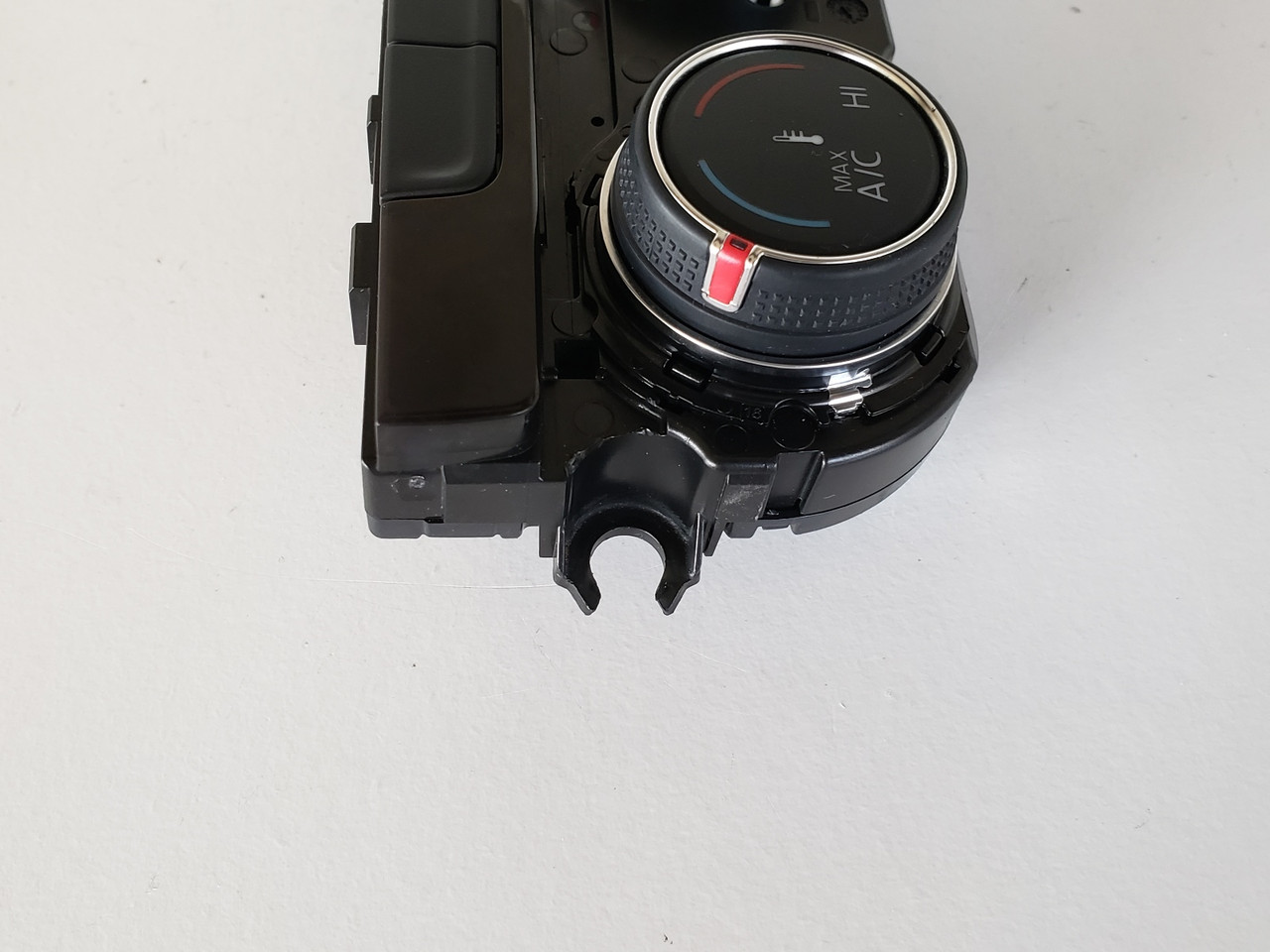 15 VW Golf 5G0907426Q Climate Control Panel Temperature Unit A/C Heater 15 VW Golf 5G0907426Q Climate Control Panel Temperature Unit A/C Heater