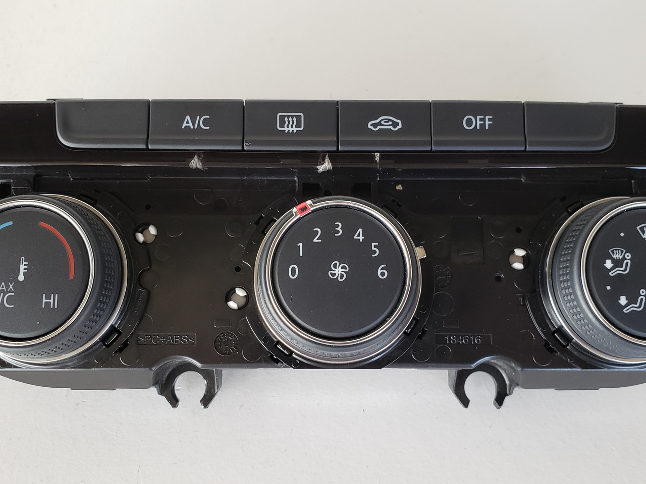 15 VW Golf 5G0907426Q Climate Control Panel Temperature Unit A/C Heater 15 VW Golf 5G0907426Q Climate Control Panel Temperature Unit A/C Heater