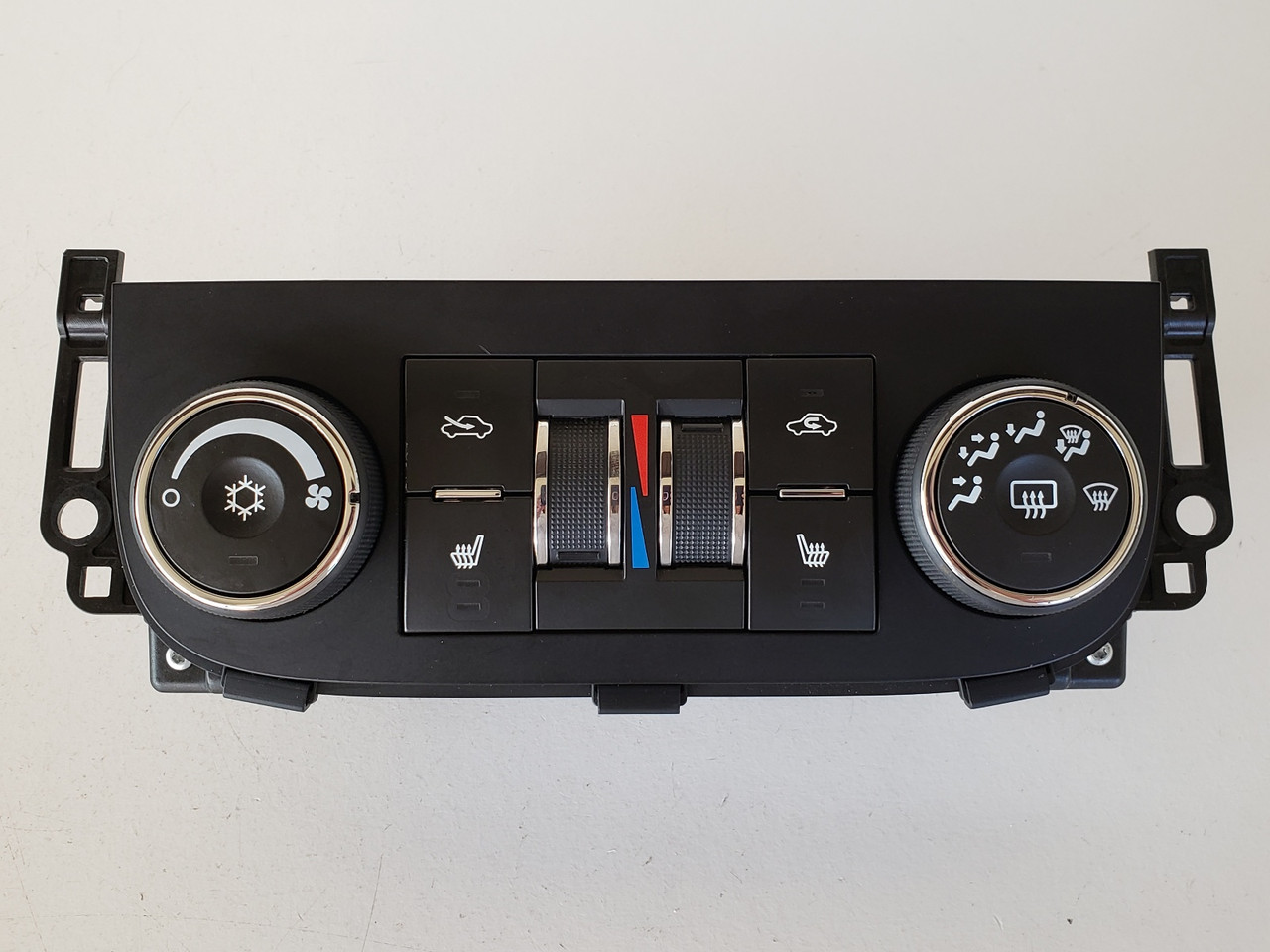 06-11 Chevy Impala 15909083 Climate Control Panel Temperature Unit A/C Heater