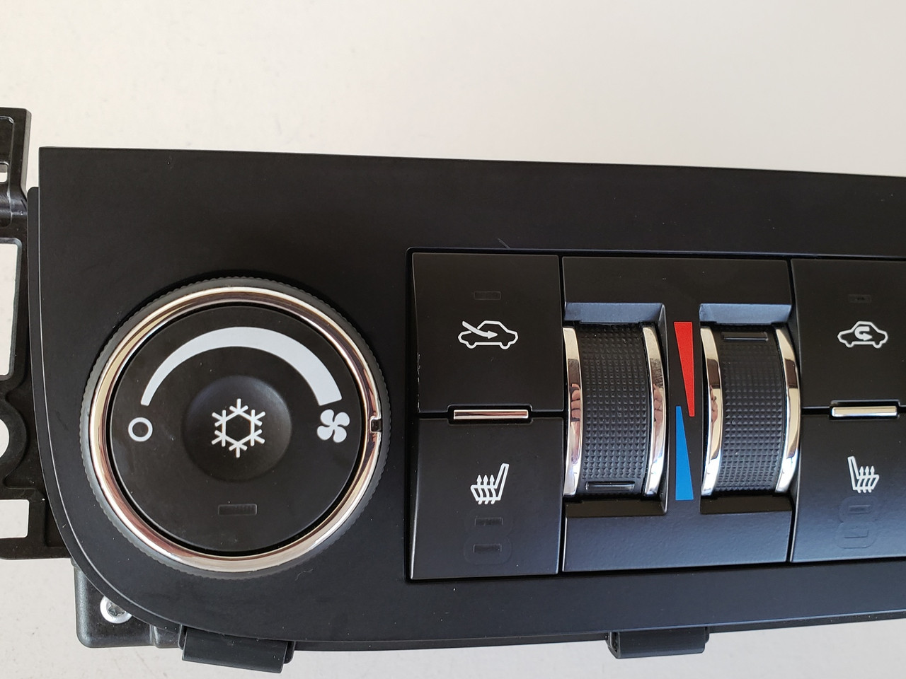 06-11 Chevy Impala 15909083 Climate Control Panel Temperature Unit A/C Heater