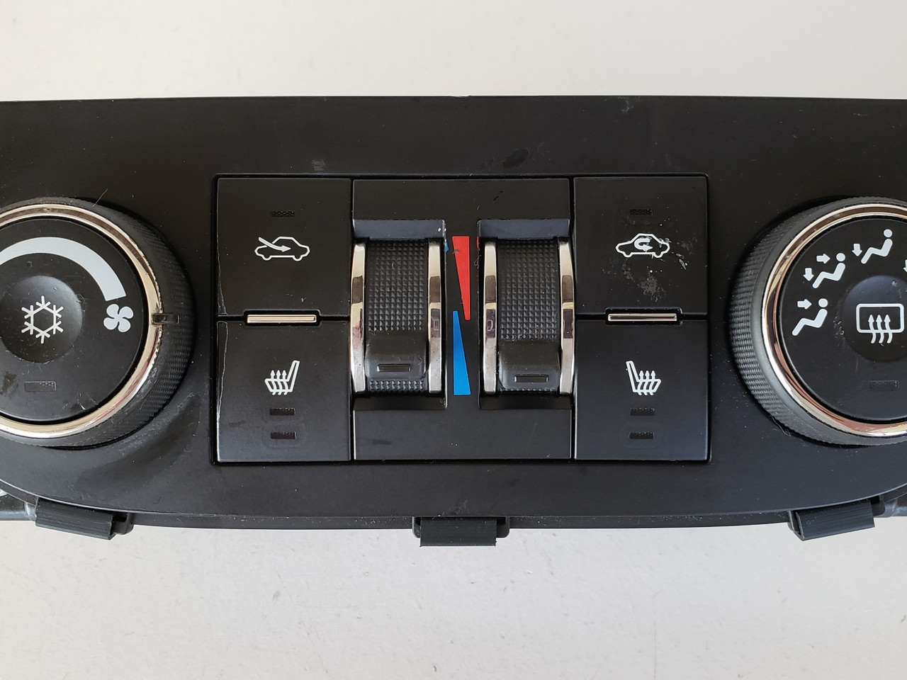 06-11 Chevy Impala 25884481 Climate Control Panel Temperature Unit A/C Heater