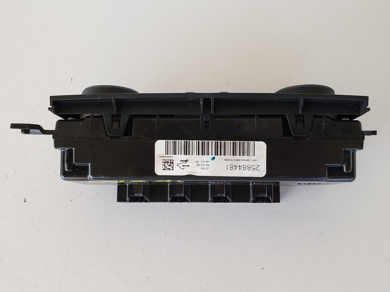 06-11 Chevy Impala 25884481 Climate Control Panel Temperature Unit A/C Heater