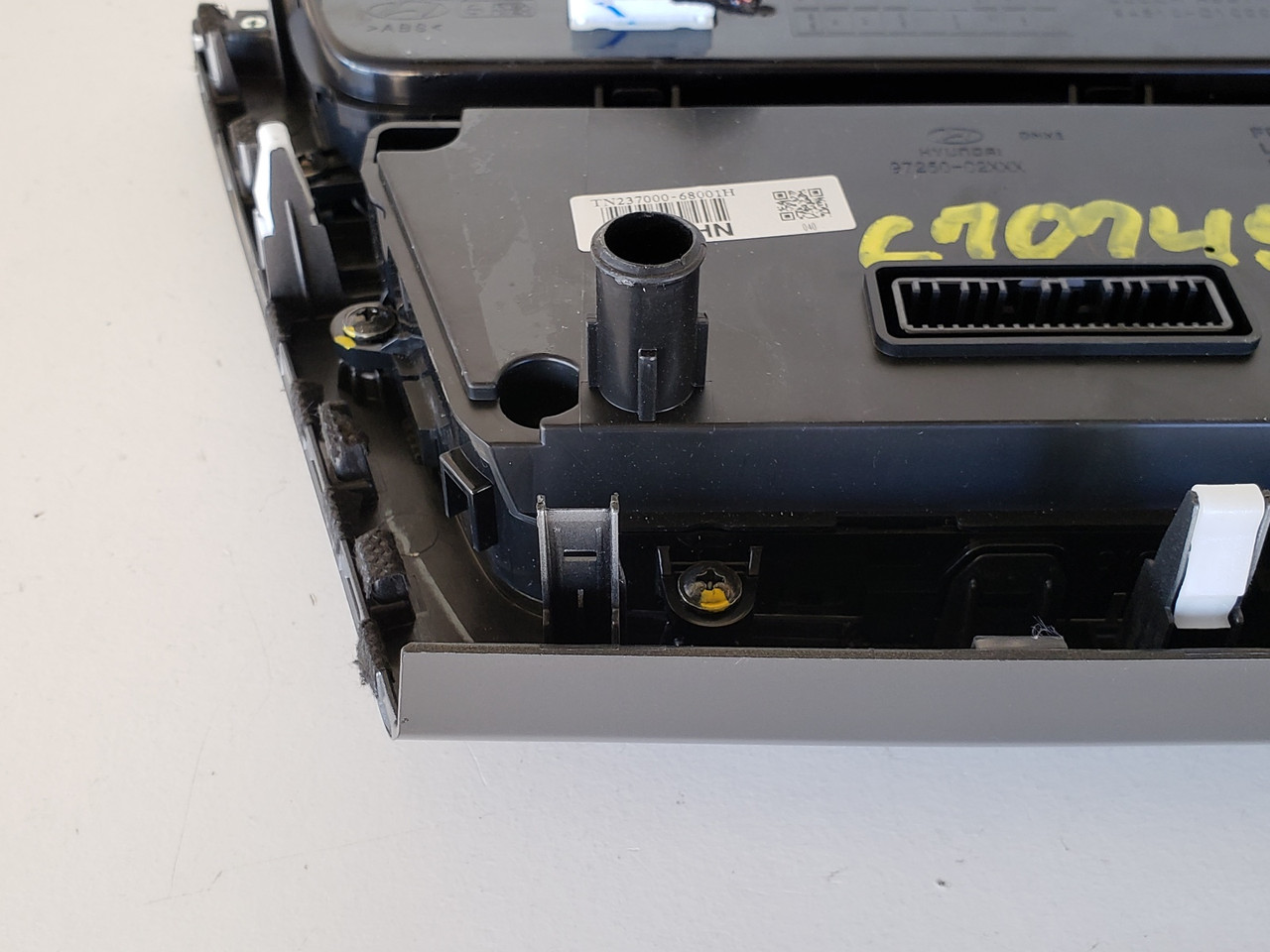 15-17 Sonata 97250-C2210 Climate Control Panel Temperature Unit A/C Heater
