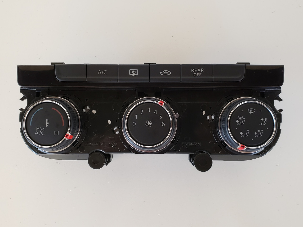 18-19 VW Atlas 3CN907426D Climate Control Panel Temperature Unit A/C Heater 18-19 VW Atlas 3CN907426D Climate Control Panel Temperature Unit A/C Heater
