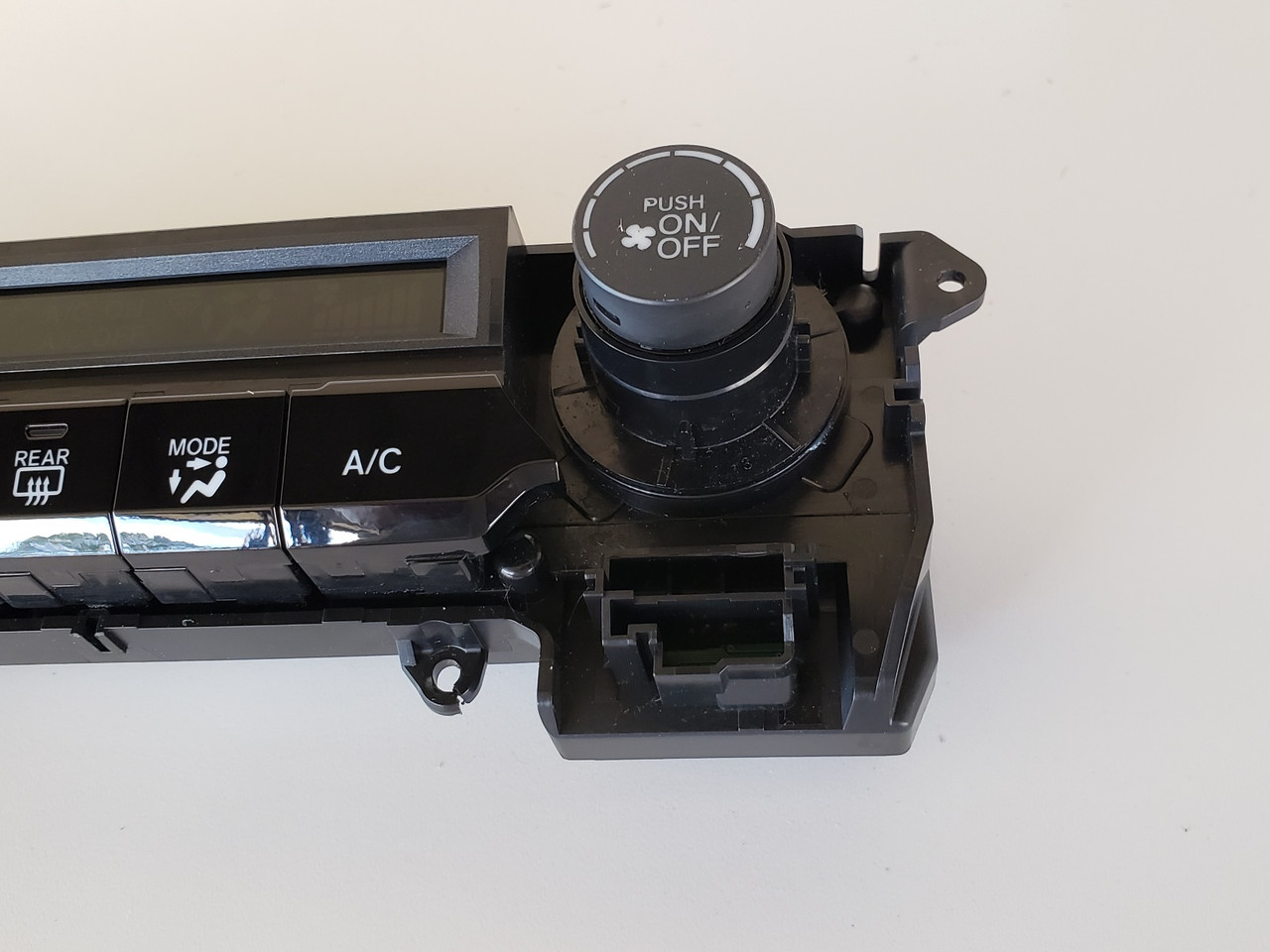 17-19 Civic 79600-TGG-A110-M1 Climate Control Panel Temperature Unit A/C Heater 17-19 Civic 79600-TGG-A110-M1 Climate Control Panel Temperature Unit A/C Heater