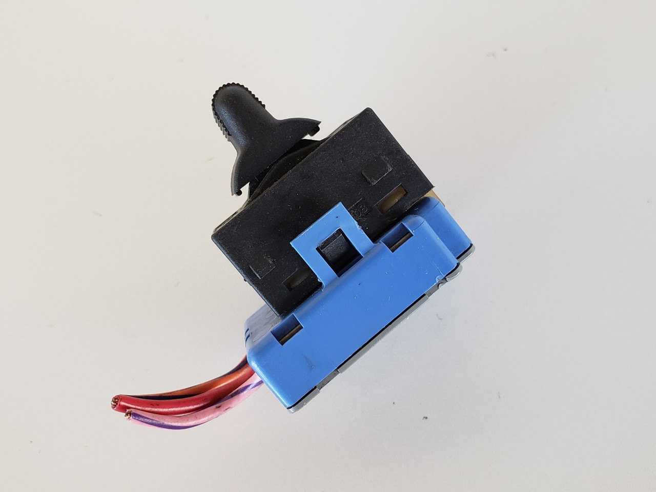 91-95 Dodge Caravan 4373860 Door Lock Switch OEM 91-95 Dodge Caravan 4373860 Door Lock Switch OEM