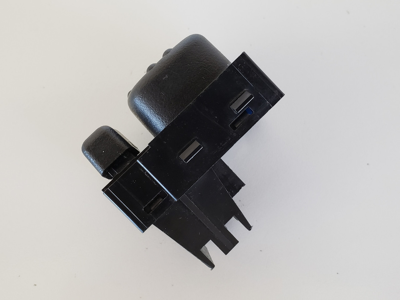 99-05 Chevy Blazer 15013100 Drivers Side Left Master Single Mirror Switch OEM