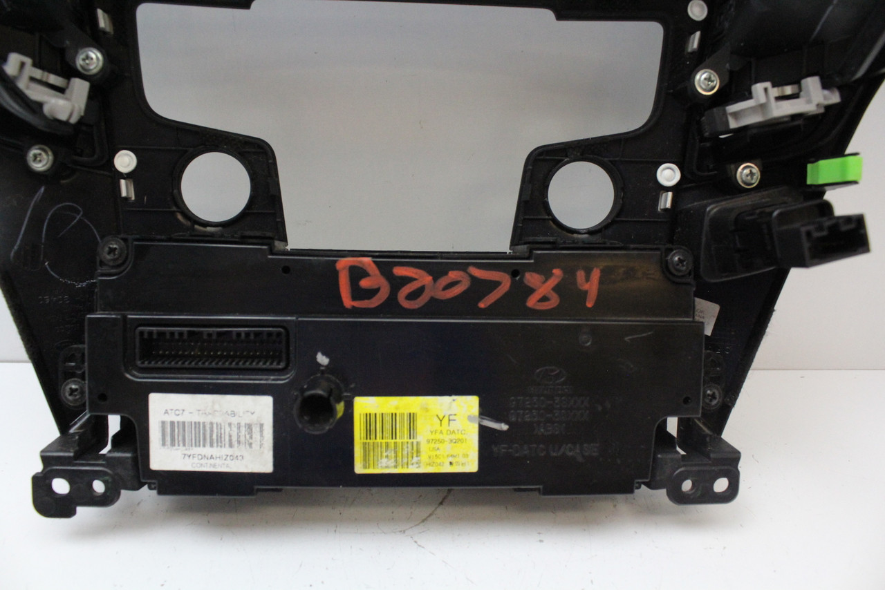 11-13 Hyundai Sonata 97250-3Q201 Climate Control Panel Temperature Unit A/C