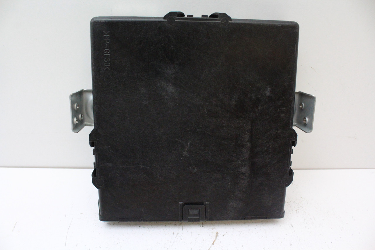 【お客】 toyota isis ZNM10G 89661-44480 Engine control unit oem jdm