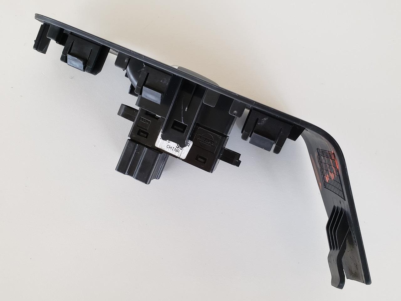 16-20 Nissan Maxima 82960-4RA0A Right Rear Passenger Window Switch OEM 16-20 Nissan Maxima 82960-4RA0A Right Rear Passenger Window Switch OEM