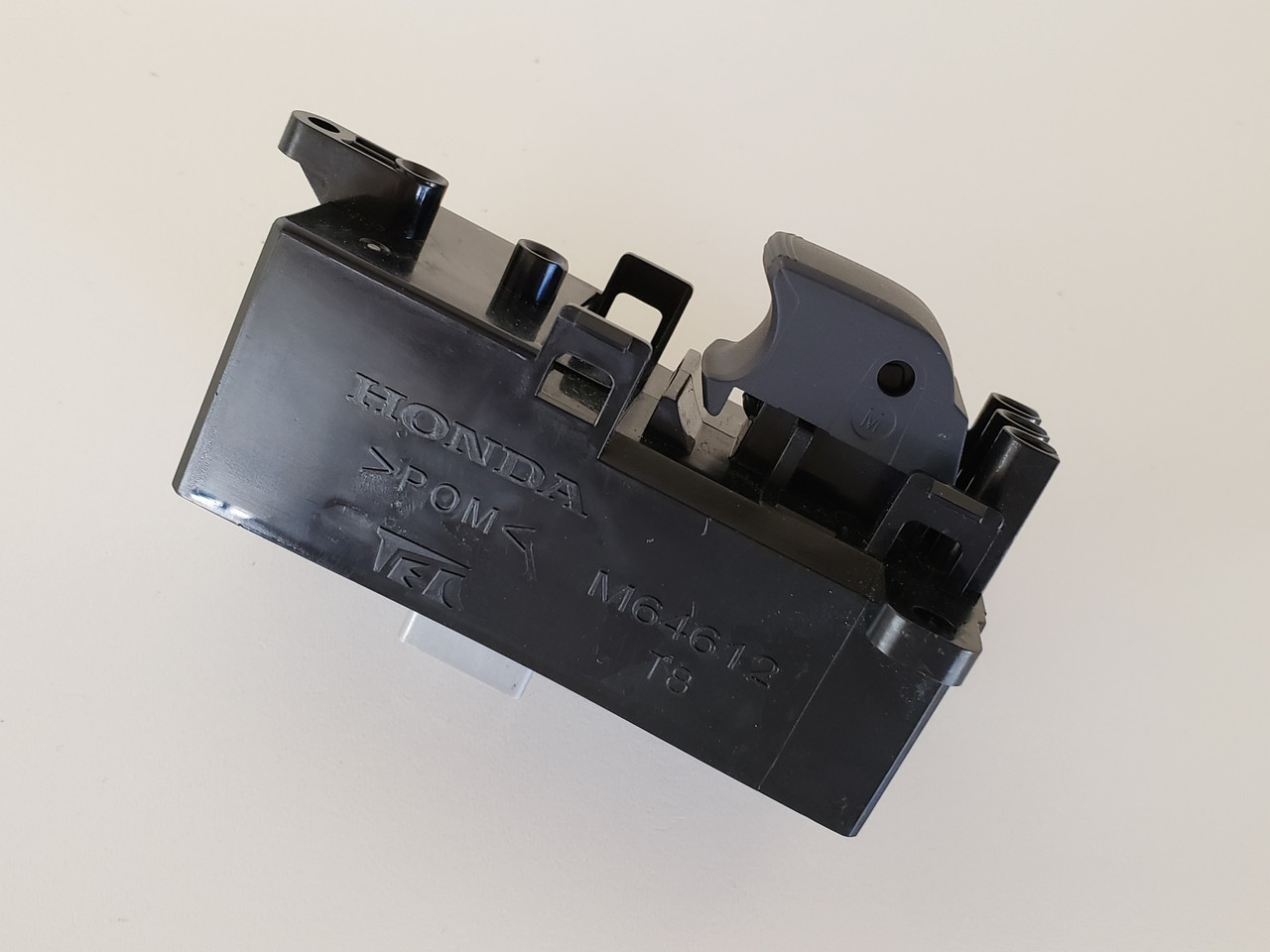 10-15 Hyundai Tucson Left & Right Rear Passenger Window Switch OEM 10-15 Hyundai Tucson Left & Right Rear Passenger Window Switch OEM