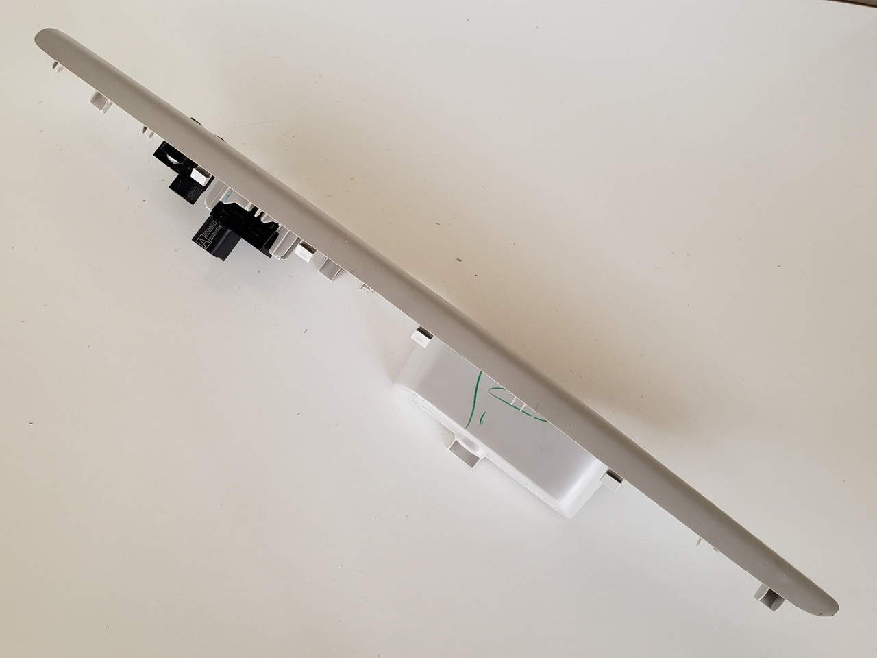 17-20 Mitsubishi Mirage 8608A320 Right Front Passenger Window