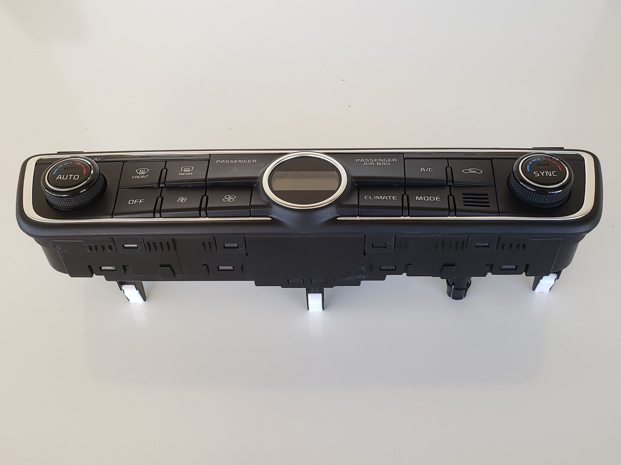 17-19 Kia Cadenza 97250-F6700 Climate Control Panel Temperature Unit A/C Heater 17-19 Kia Cadenza 97250-F6700 Climate Control Panel Temperature Unit A/C Heater