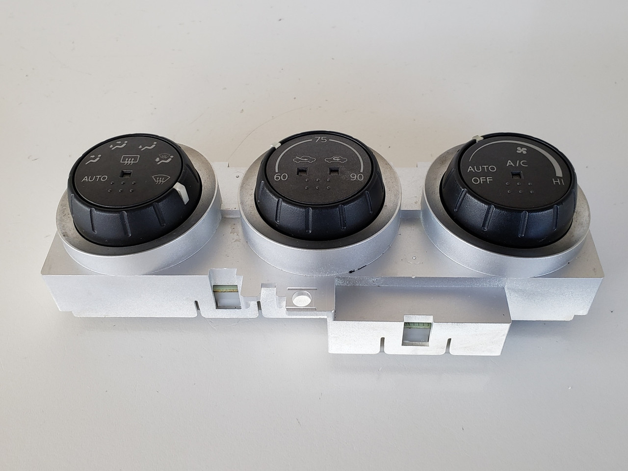 03 Nissan 350Z Coupe 27500 CD000 Climate Control Panel Temp Unit A
