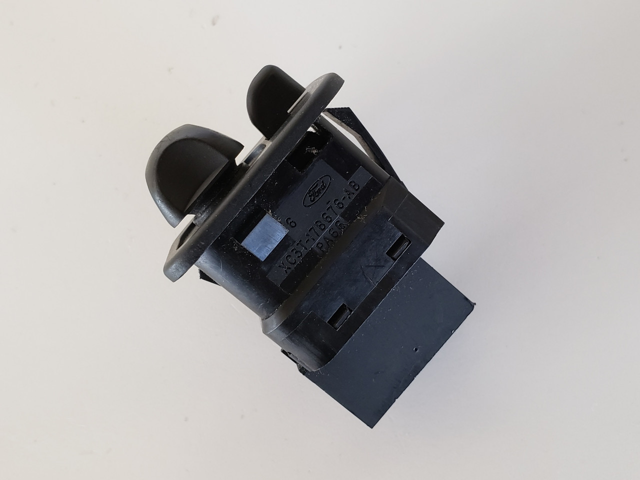 99-05 Ford F-250 F250 3C3T-17B676-AAW Drivers Side Left Master Mirror Switch OEM