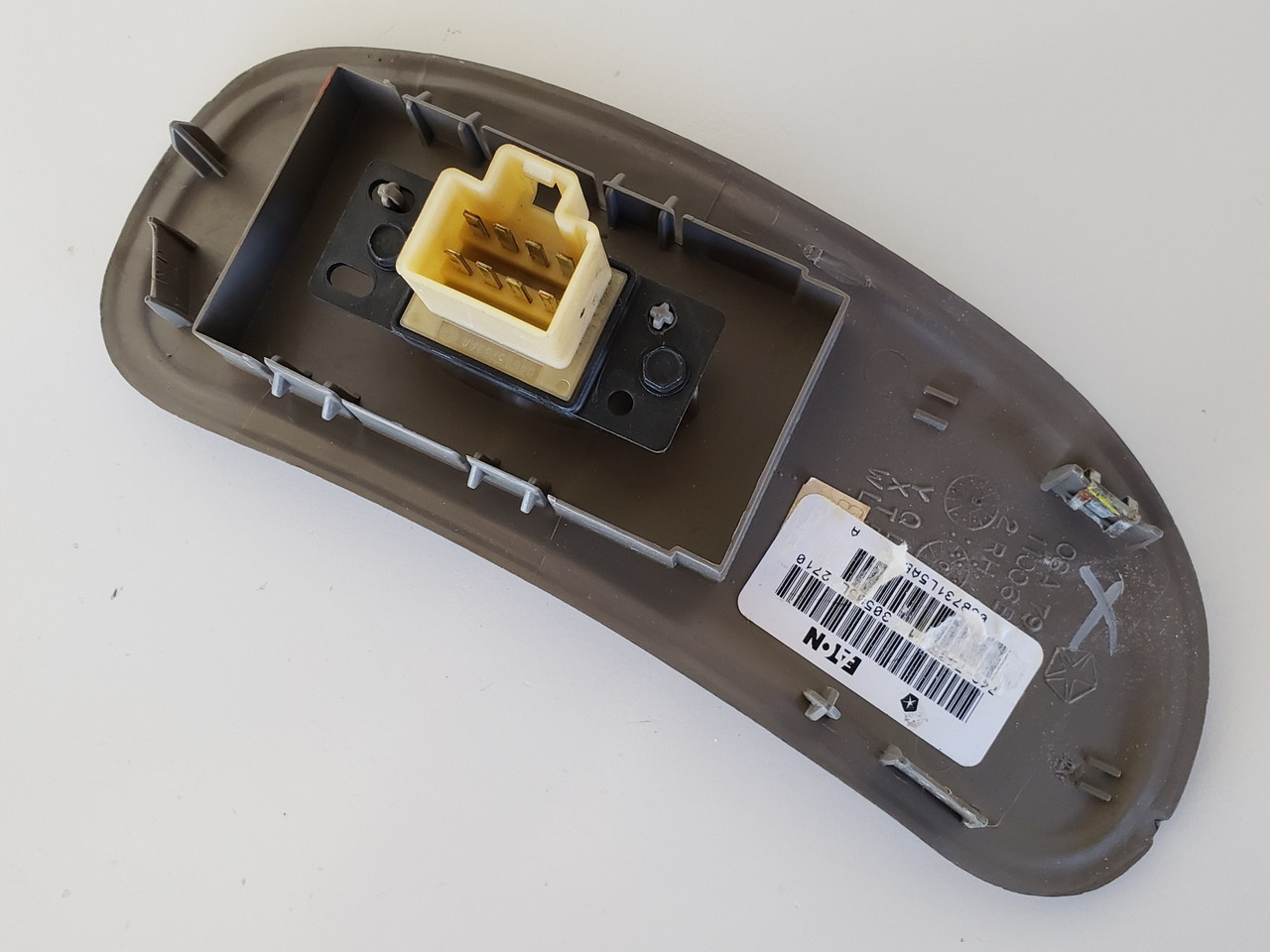 01-07 Chrysler Town & Country 0SB731L5AB Right Front Passenger Window Switch OEM