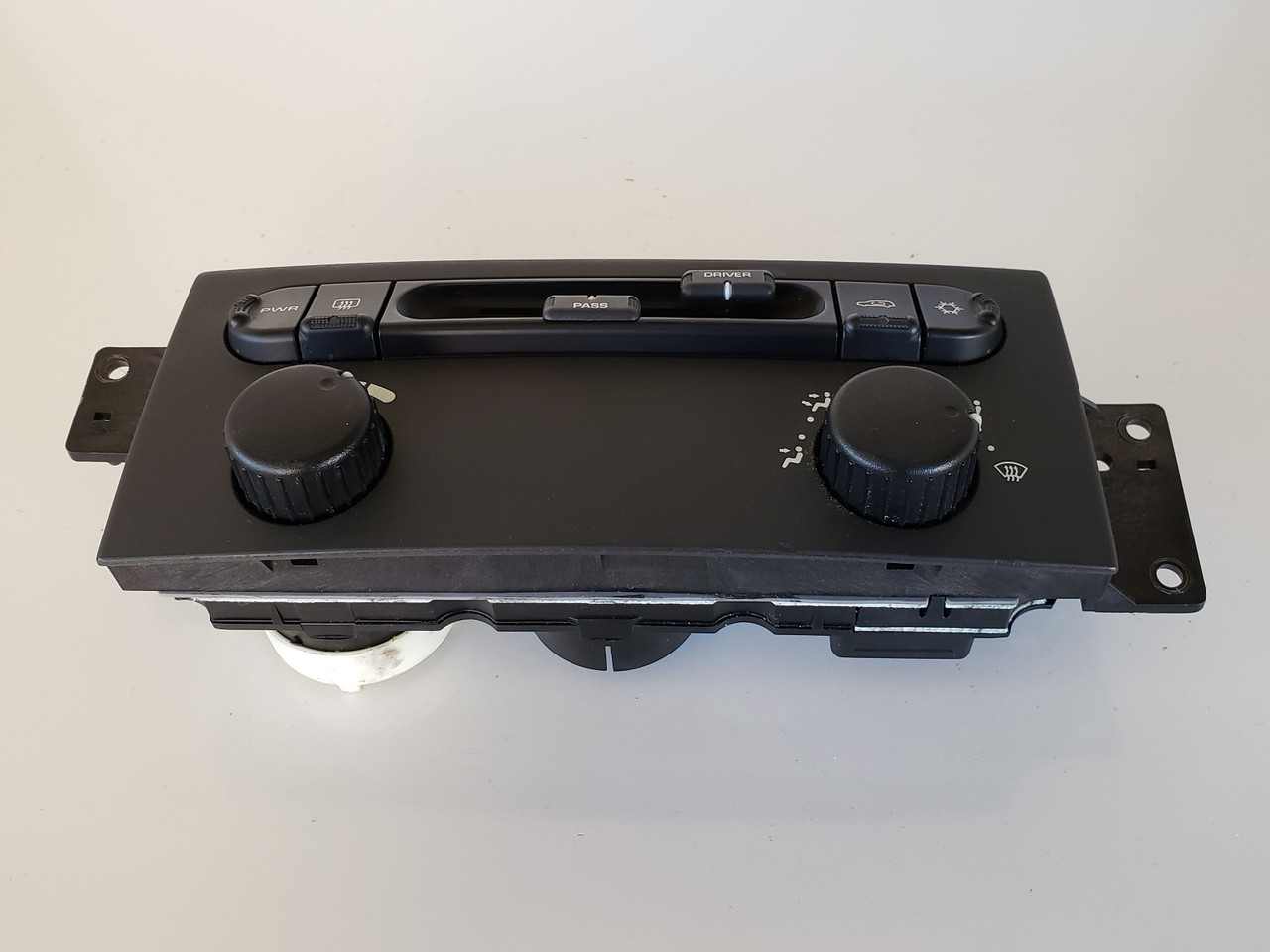 05-08 Chrysler Pacifica P05005460AB Climate Control Panel Temp Unit A/C Heater