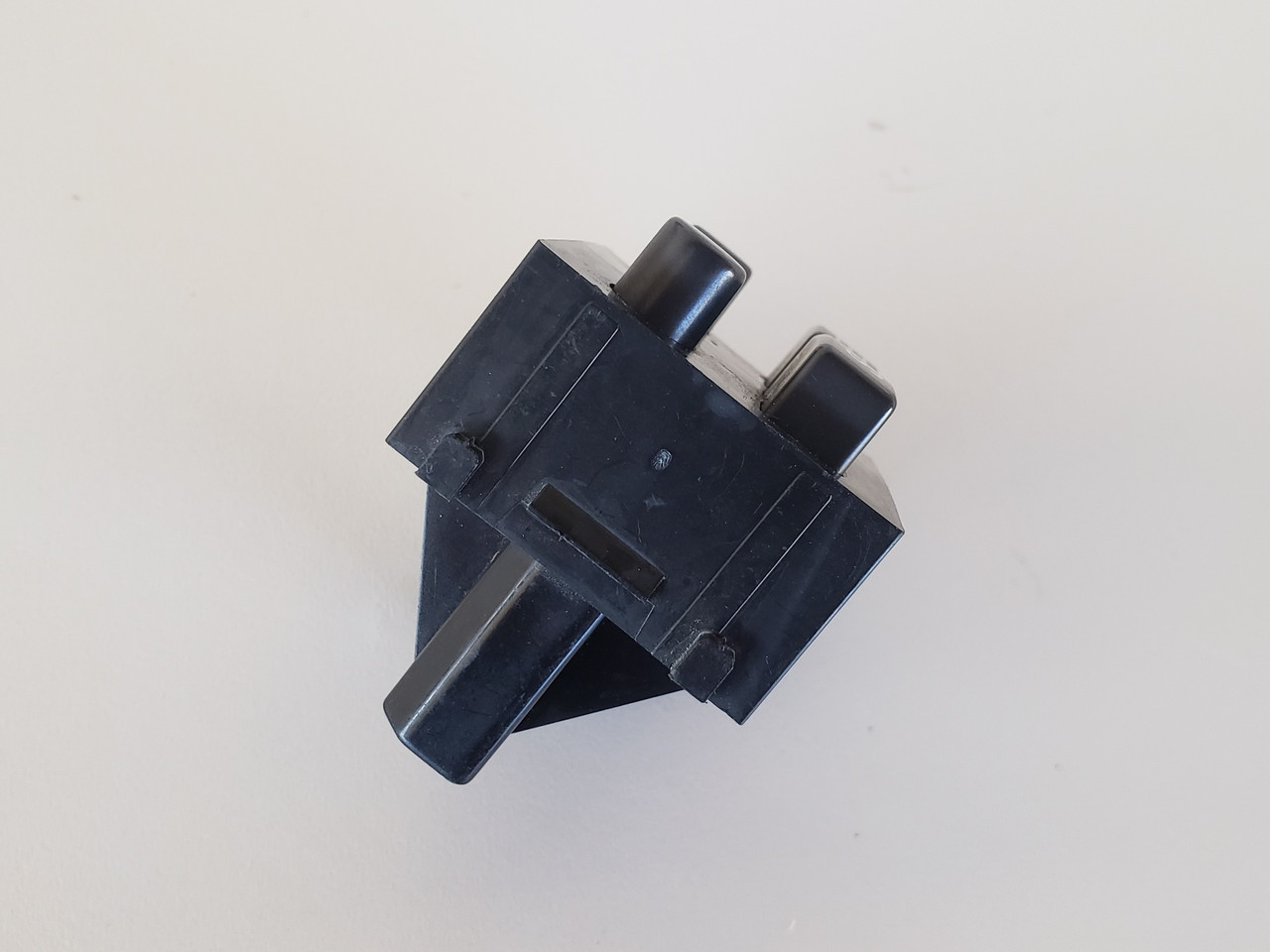 97-99 Cadillac Deville 3544507 Seat Memory Control Switch OEM 97-99 Cadillac Deville 3544507 Seat Memory Control Switch OEM