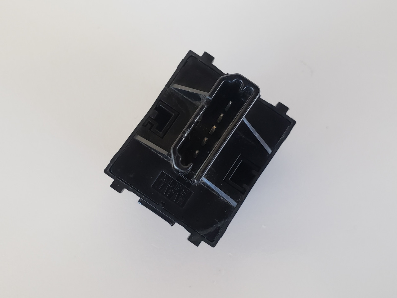 97-99 Cadillac Deville 3544507 Seat Memory Control Switch OEM 97-99 Cadillac Deville 3544507 Seat Memory Control Switch OEM