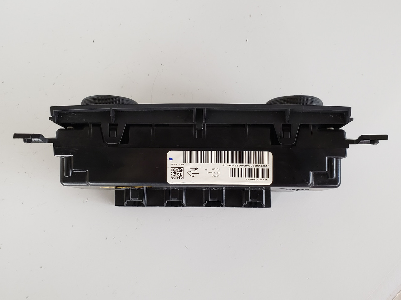 06-11 Impala "For Parts" 15909084 Climate Control Panel Temp Unit A/C Heater