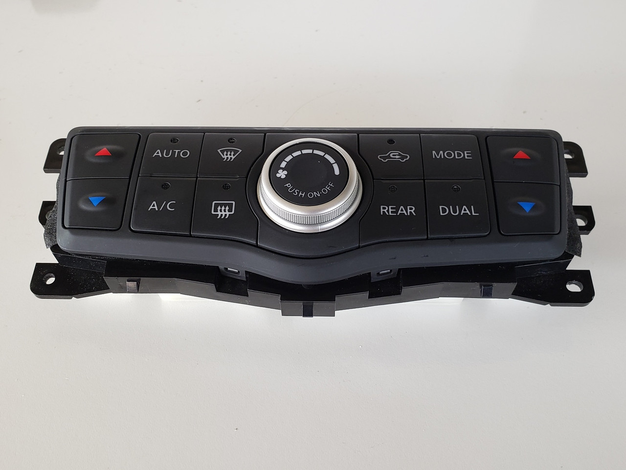 13-20 Nissan Pathfinder 27500 3KA2A Climate Control Panel Temp Unit A/C Heater 13-20 Nissan Pathfinder 27500 3KA2A Climate Control Panel Temp Unit A/C Heater